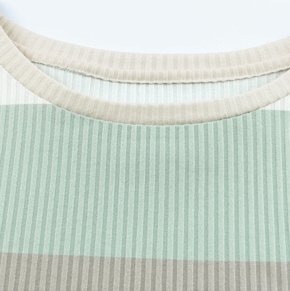 π New Stripped Rib Top - Picture 6 of 10